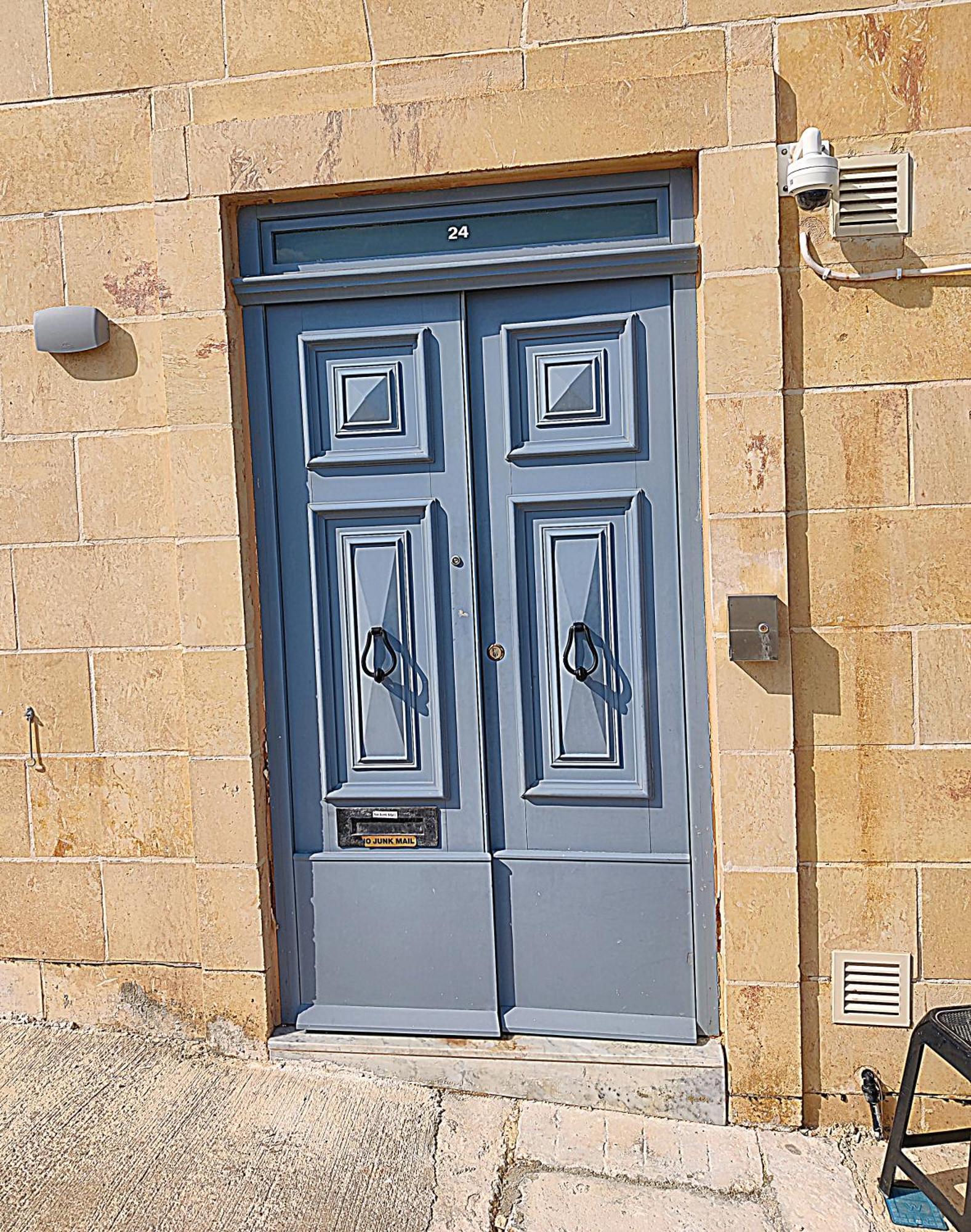 Wave 24 Savynomad Harbour Residence & Private Spa Cave Valletta Exterior photo