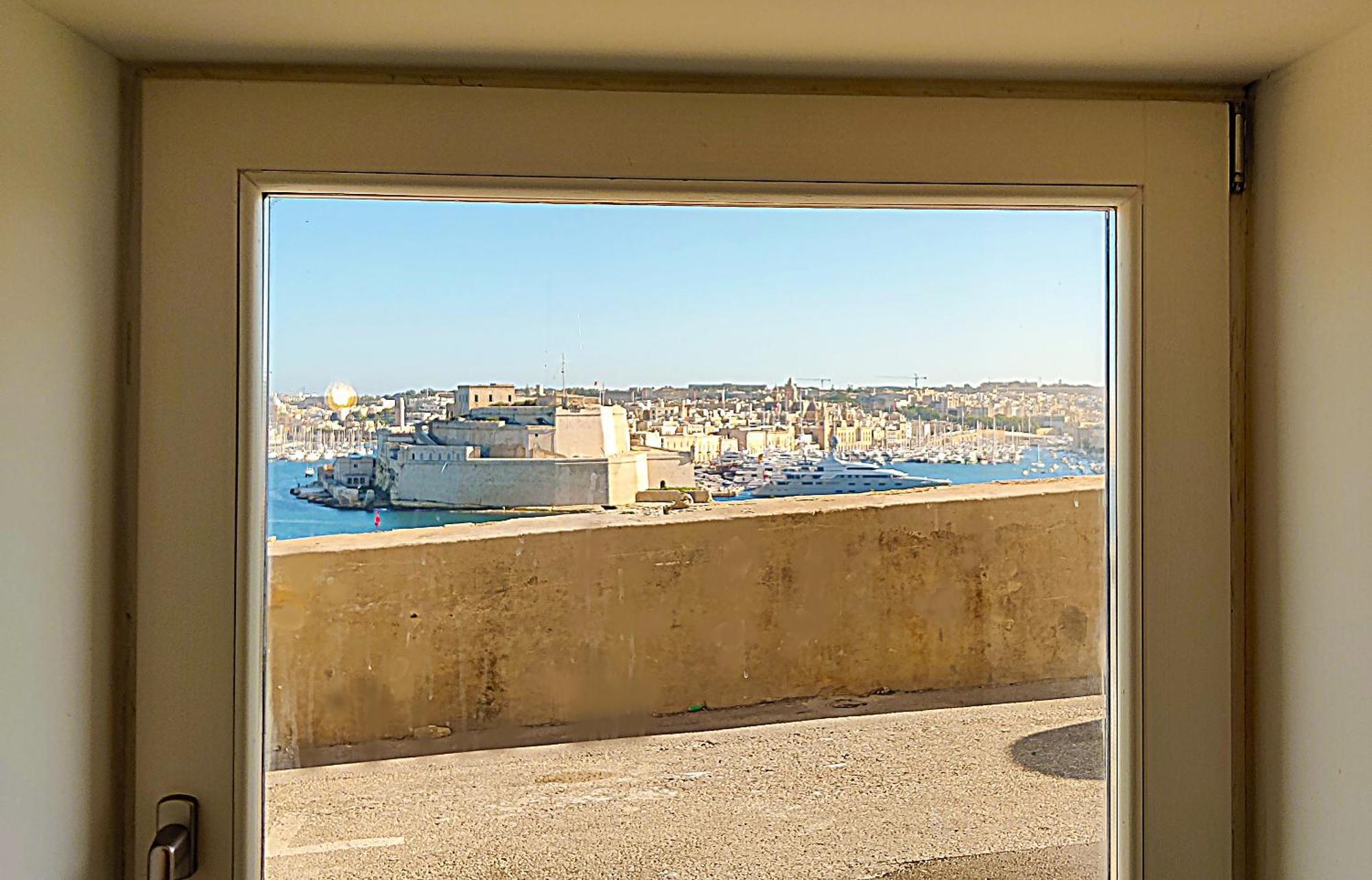 Wave 24 Savynomad Harbour Residence & Private Spa Cave Valletta Exterior photo